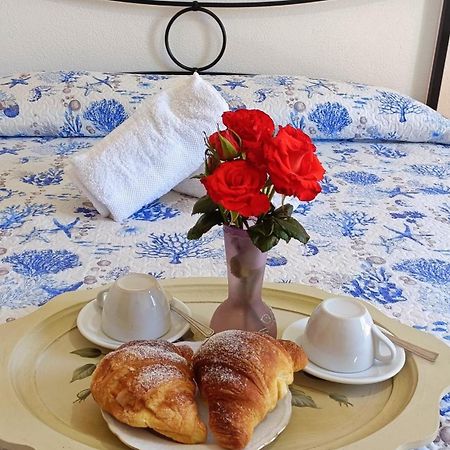 Affittacamere Da Antonella Posada  Extérieur photo